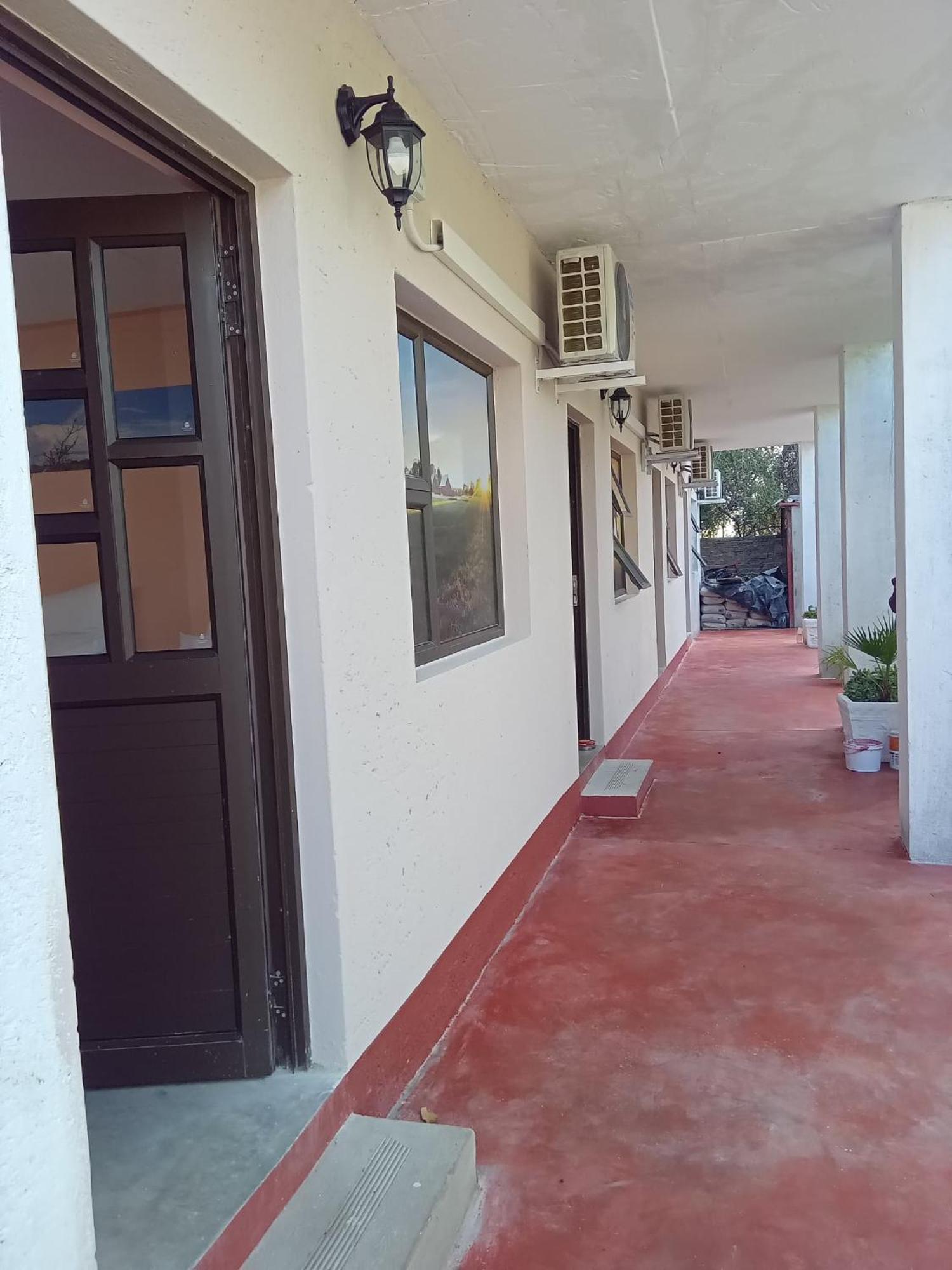 The Farmhouse Boutique Guesthouse And Beergarden Cc 奥乔 外观 照片