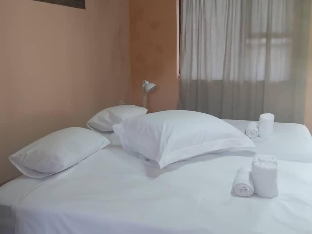 The Farmhouse Boutique Guesthouse And Beergarden Cc 奥乔 外观 照片